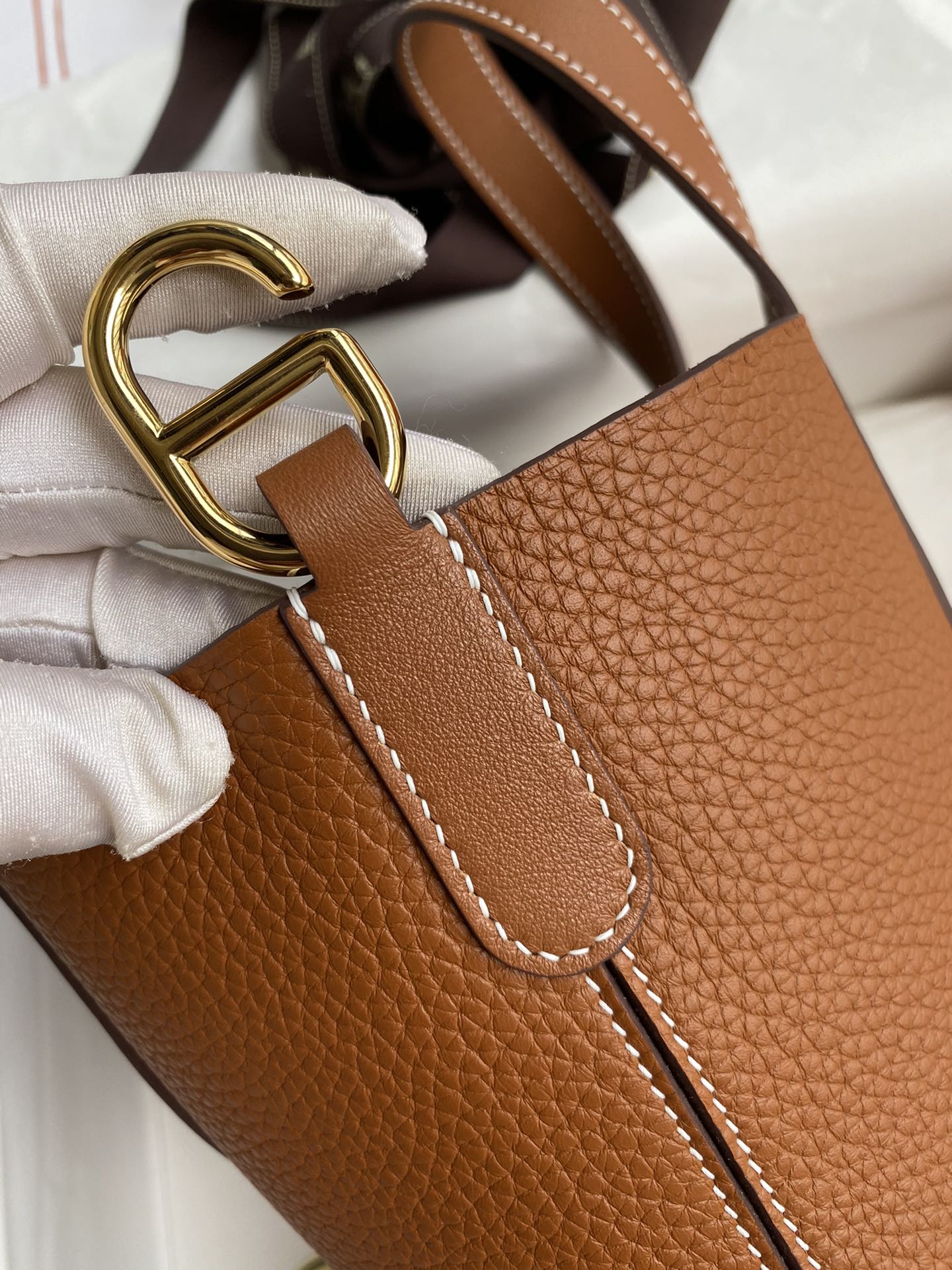 Hermes In The Loop 18 Bag In Brown Clemence Leather